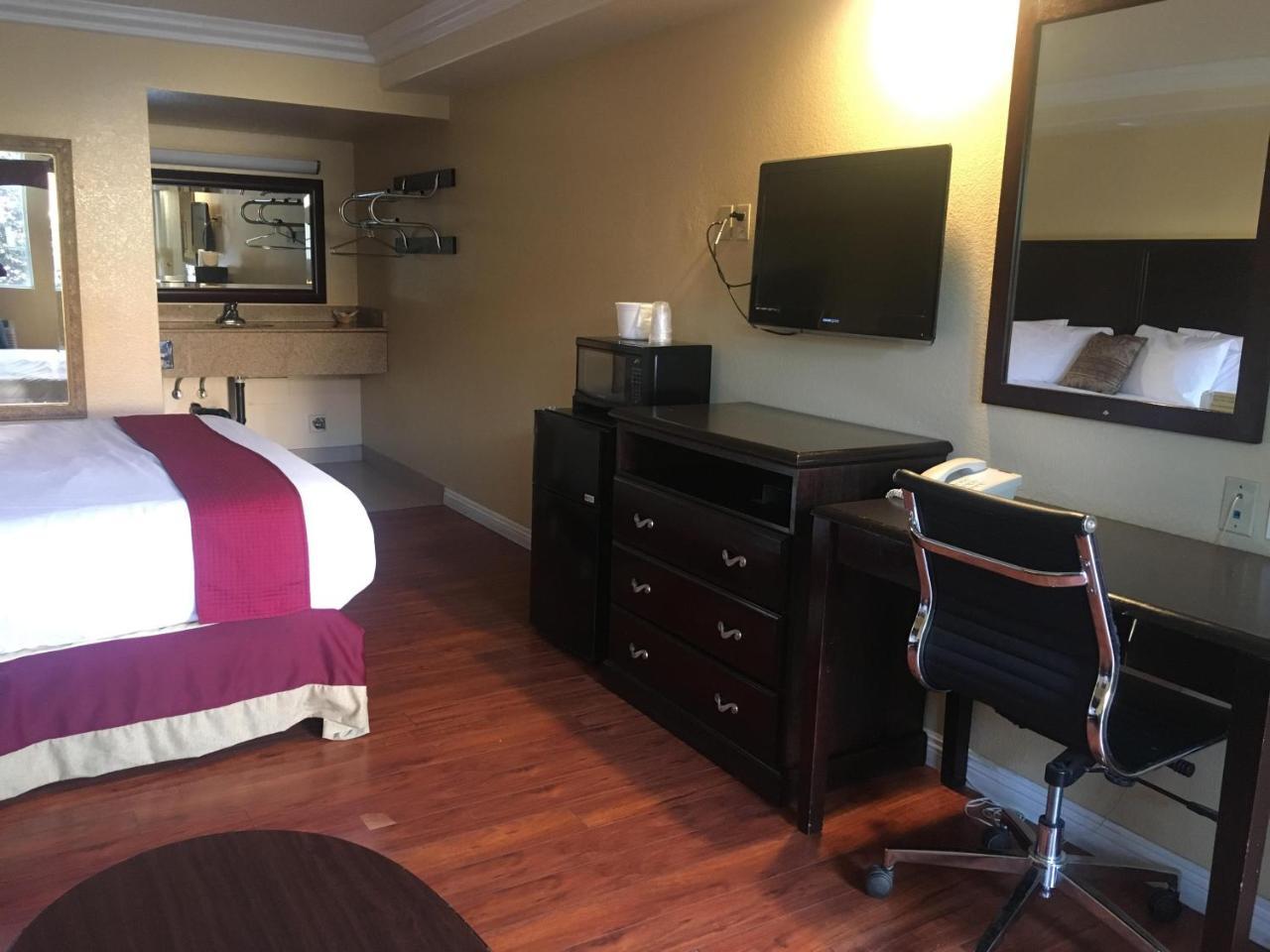 Budget Lodge San Bernardino Extérieur photo